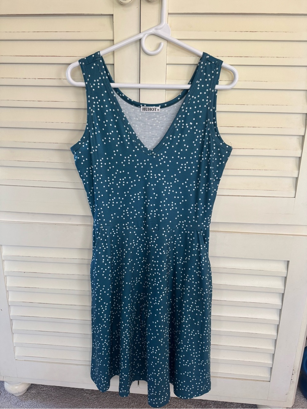 HUHOT Teal Polka Dot V-Neck Midi Dress